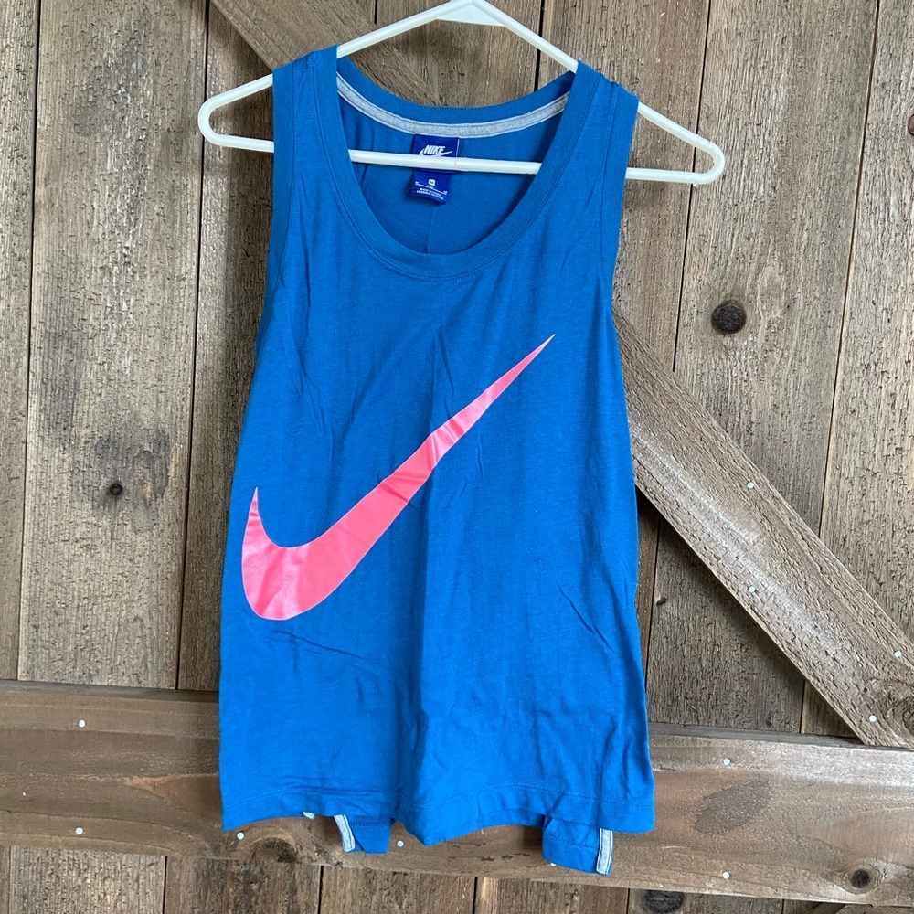 Nike workout tank